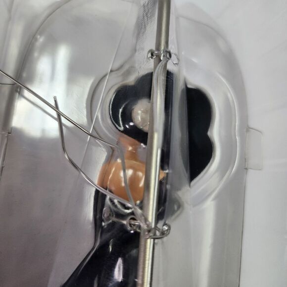 Hallmark Keepsake Christmas Ornament 45th Anniversary Barbie Ornament 2004 - Picture 8 of 8